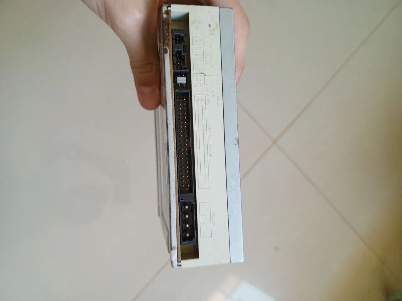 Gravador e Leitor de DVD e CD Lite-On iHAP322 IDE PATA com Cabo Flat - Foto 3