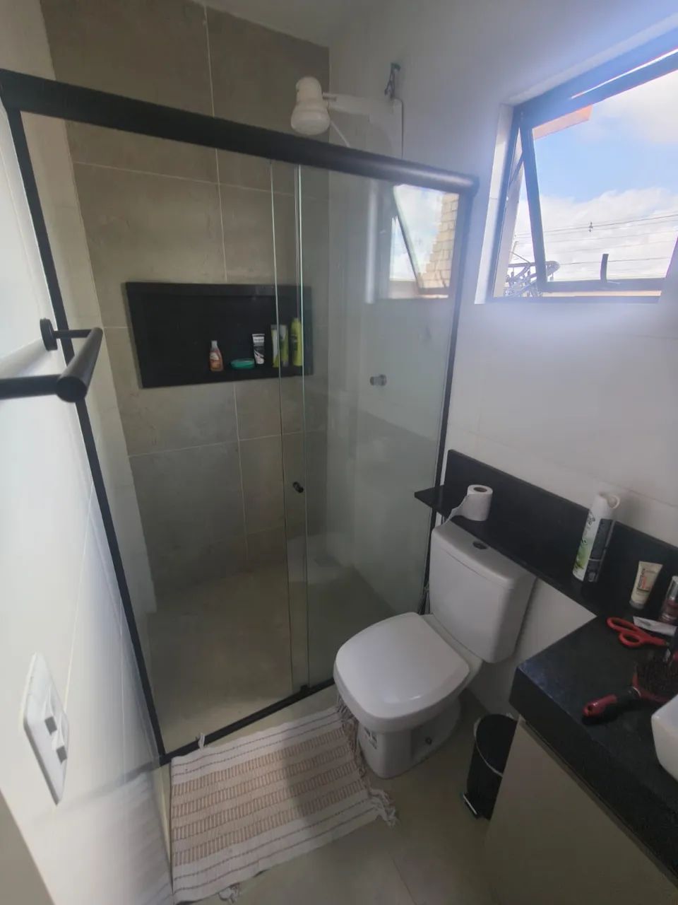 Alugo casa em condomínio com projetados e energia solar todas as despesas inclusas - Foto 10