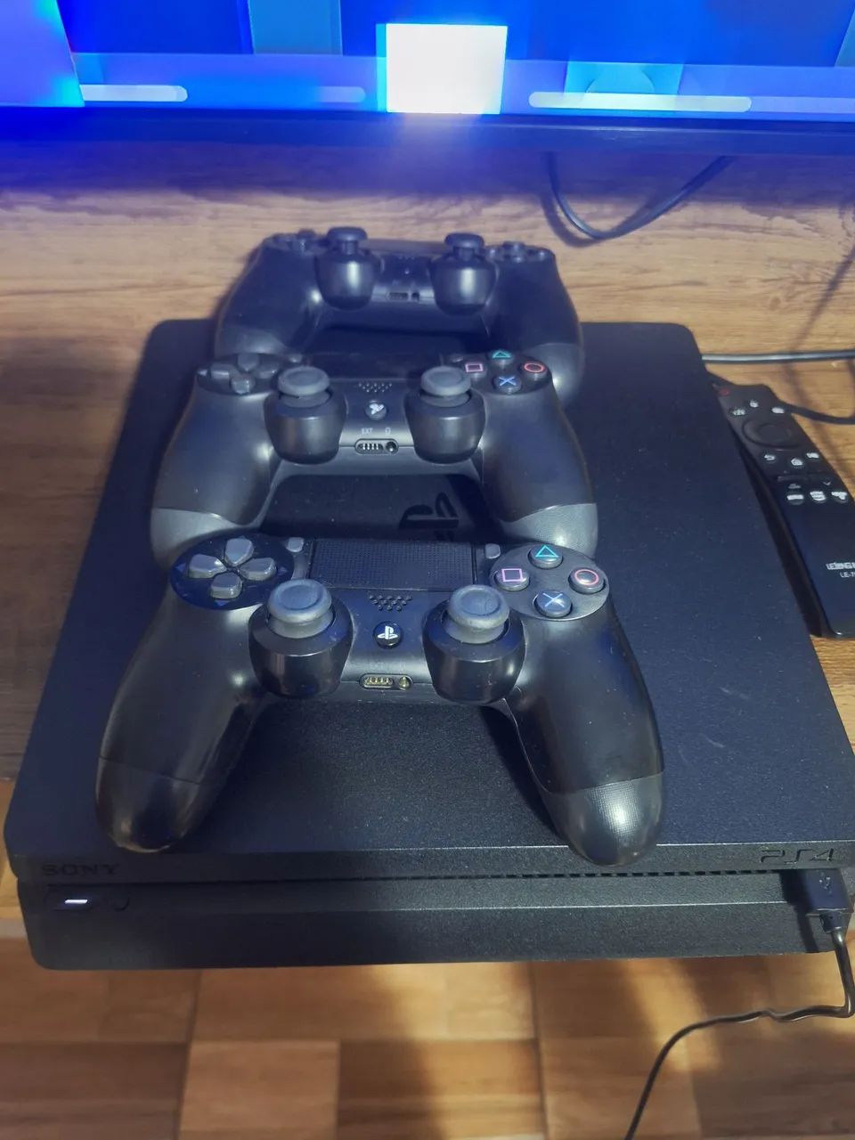 ? PS4 Usado em Ótimo Estado - Funcionando Perfeitamente | Pronto para Jogar - Foto 2