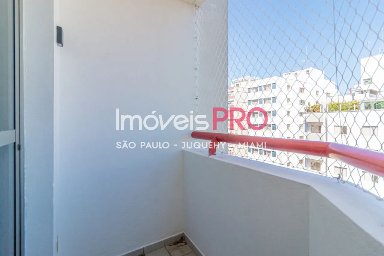 Apartamento amplo, claro e completo, com excelente localização - Foto 4