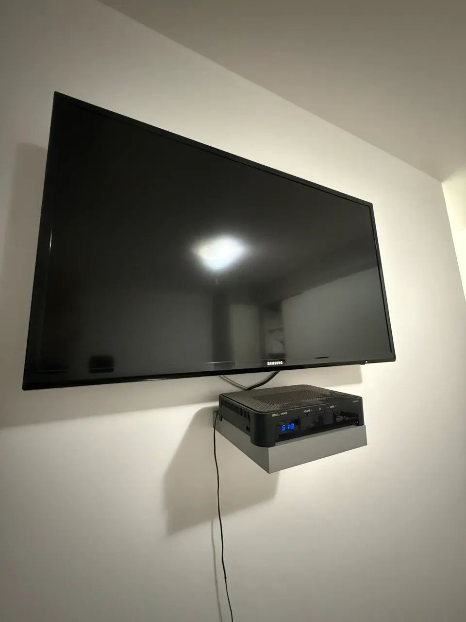 TV SAMSUNG 35 polegadas 