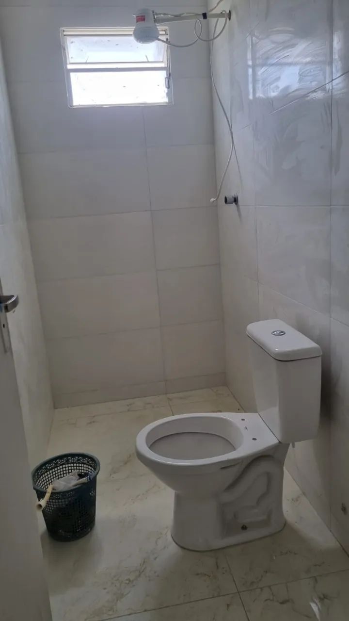 Aluga-se apartamento na QN 423