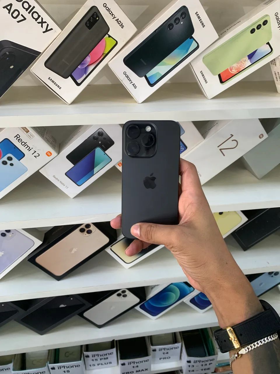 IPHONE 15 PRO