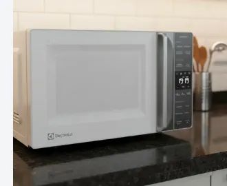 Micro-ondas Electrolux 23L Branco 127v
