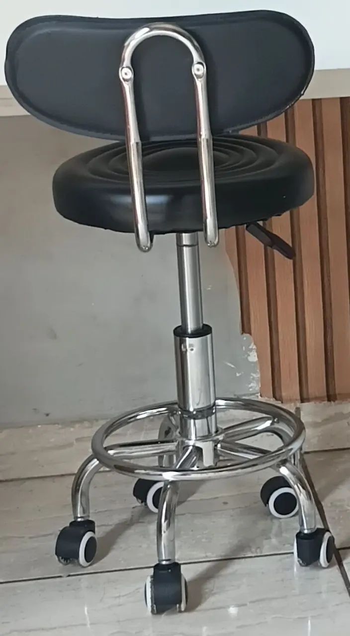 Cadeira com encosto e elevação  - Foto 2