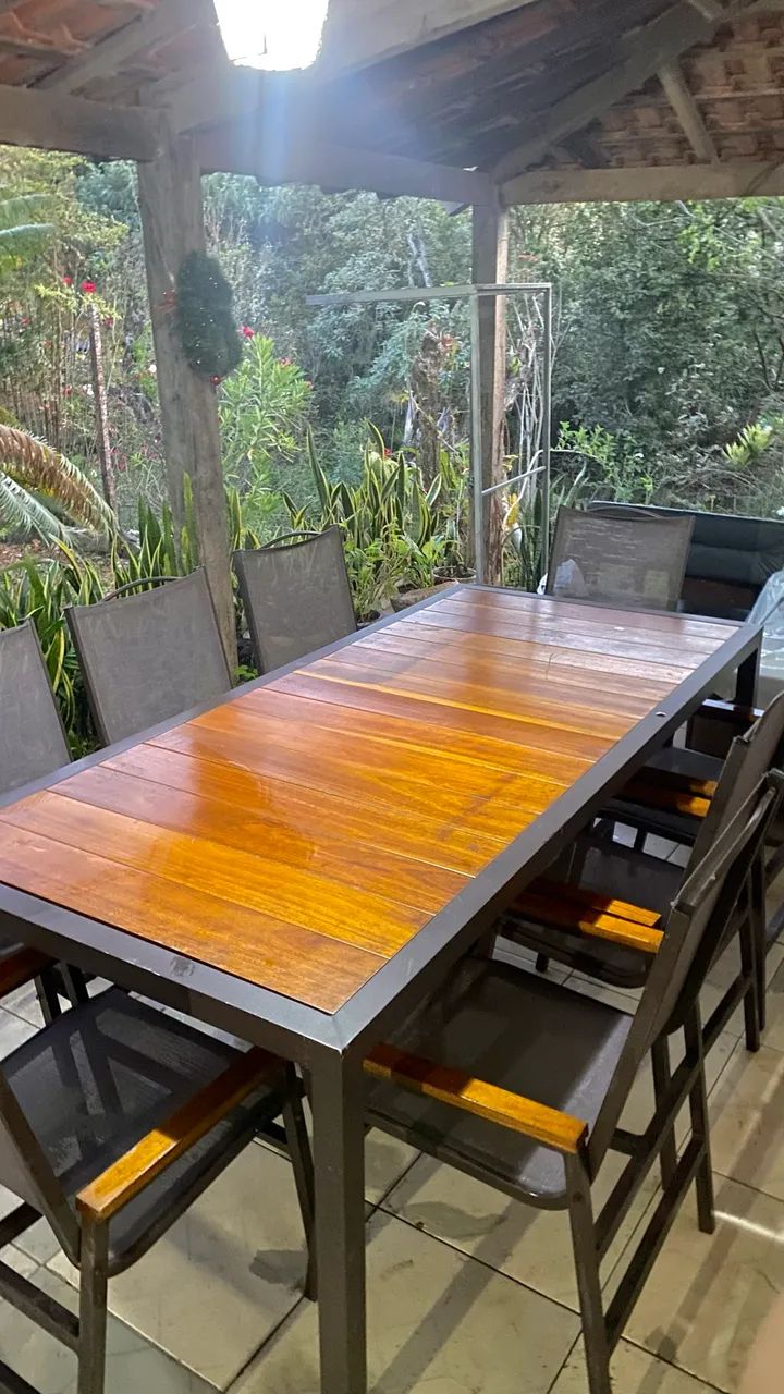 Mesa em madeira náutica e alumínio 