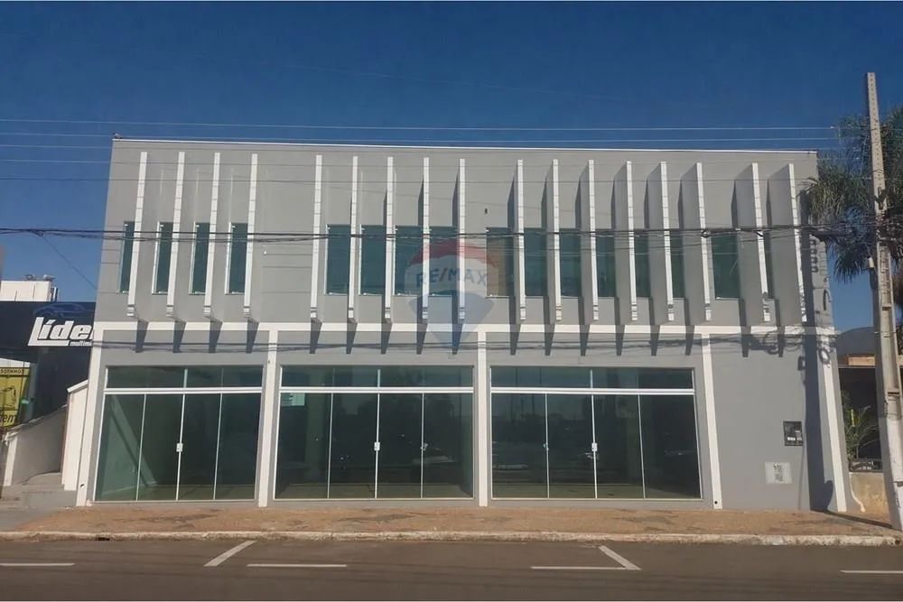 "Prédio Comercial no Centro de Tupã: Alugue Já!"