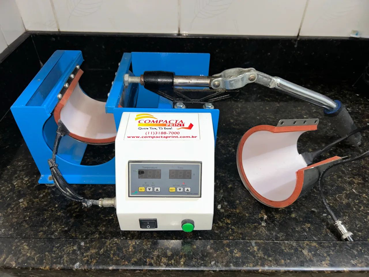 Prensa Térmica Compacta Print para Canecas Cônicas + Molde Cônico | 220V 