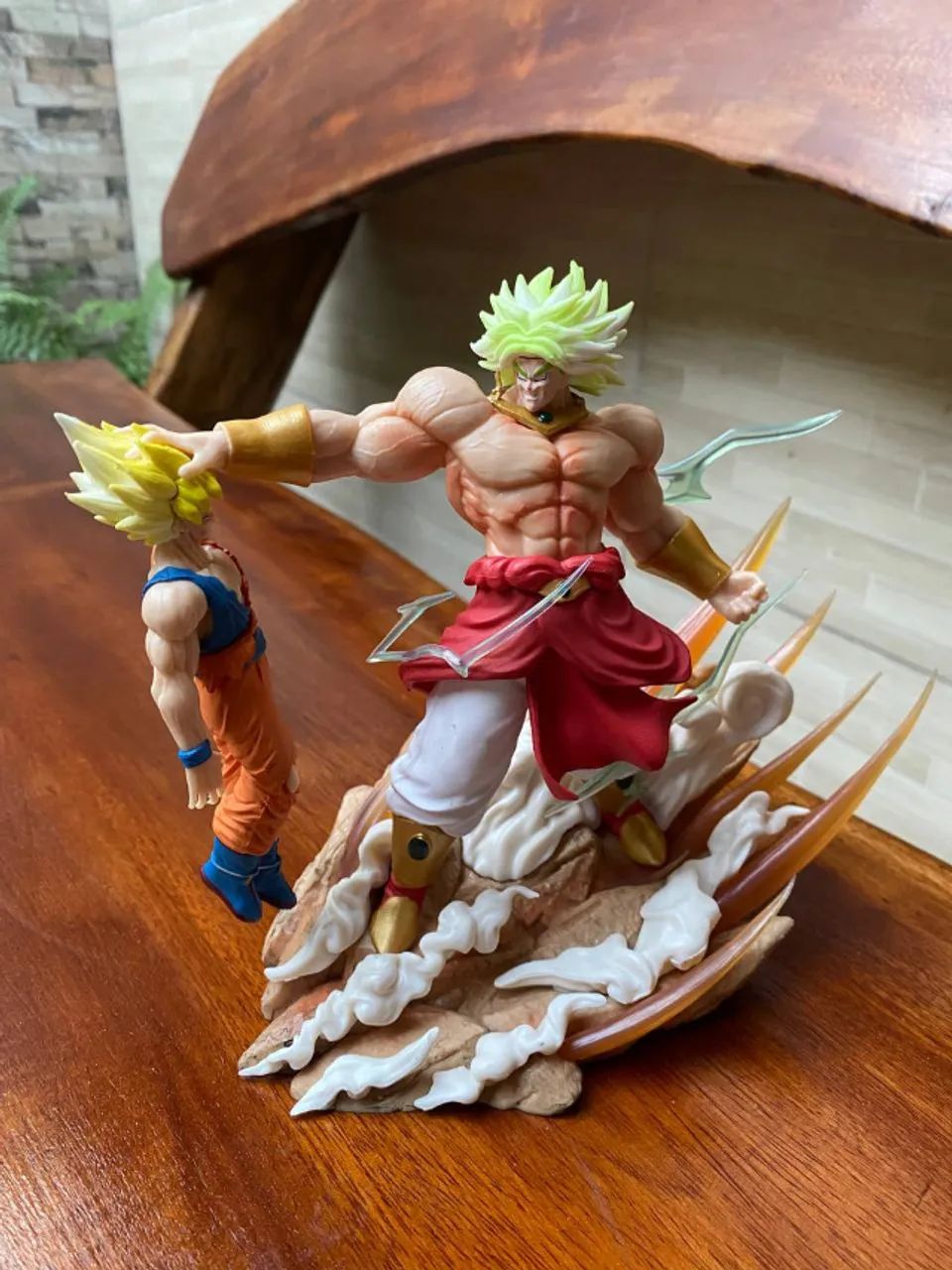 Action Figure Dragon Ball - Goku Vs Broly 20cm