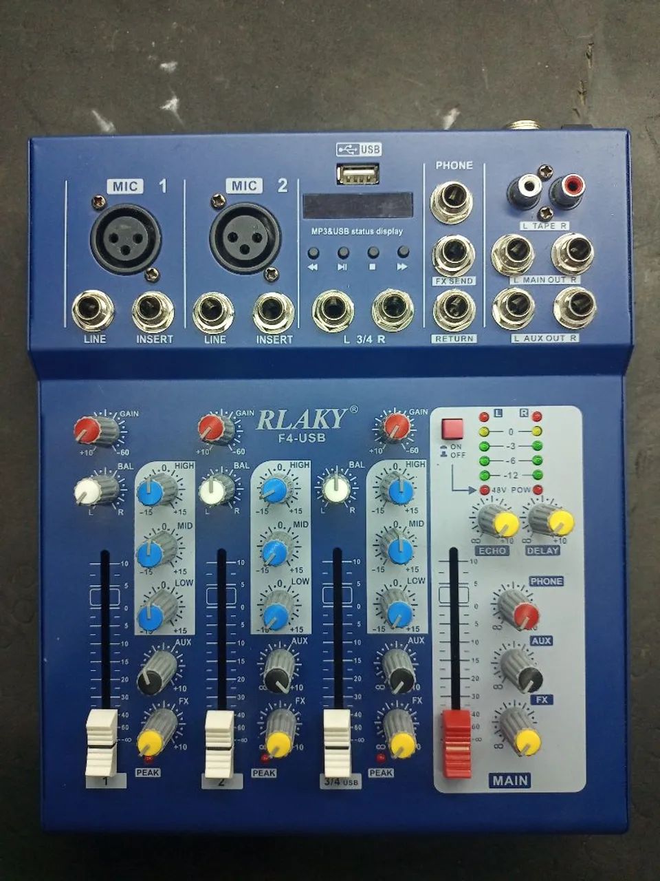 Mesa de som Rlaky F4 - USB 4canais