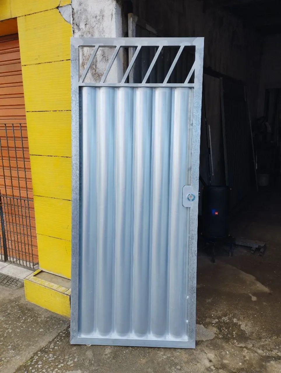 Nueva puerta social64985879191426124