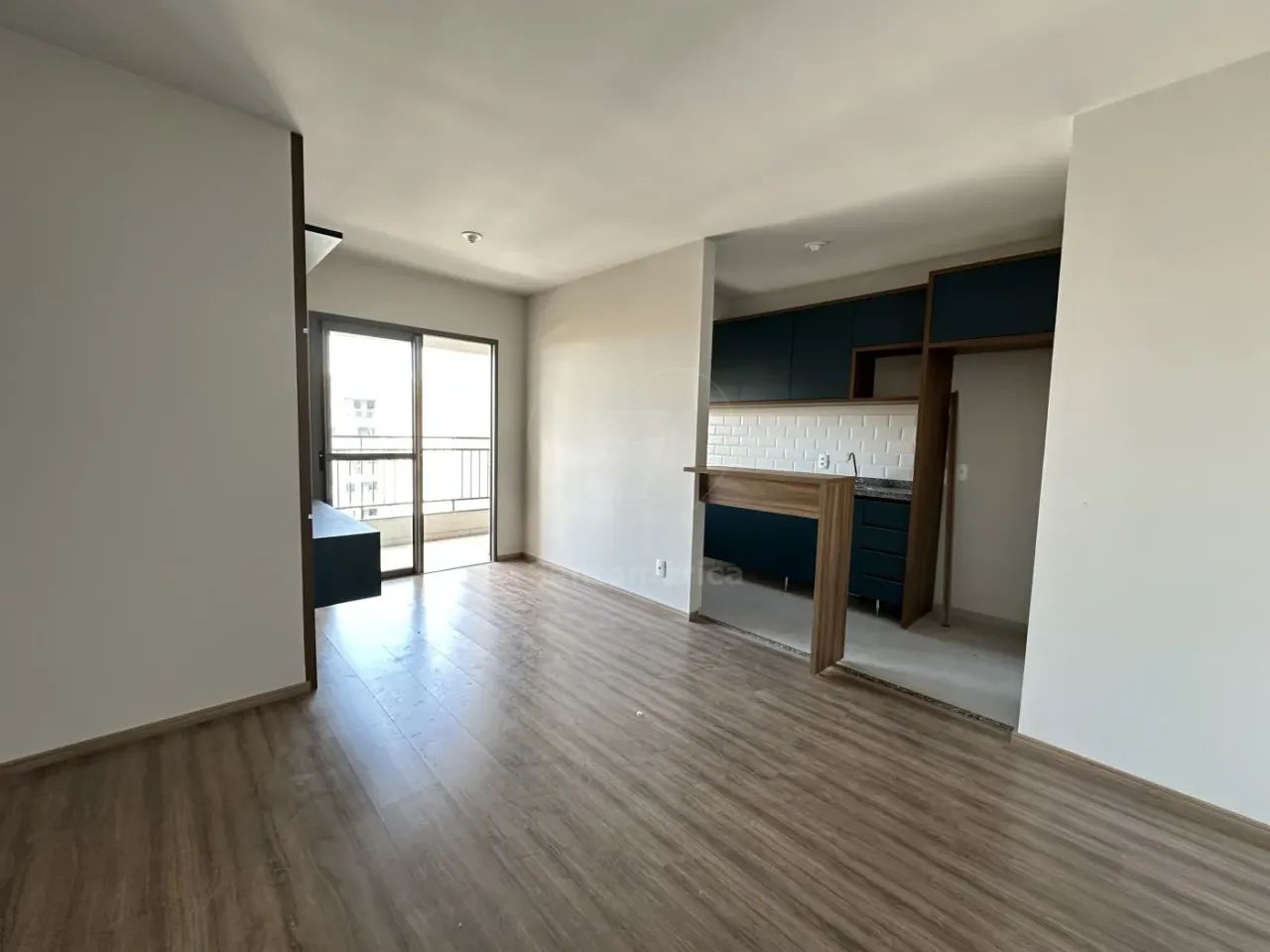 Apartamento para locação com 2 quartos no Edifício Sunny Downtown em Londrina - Foto 4