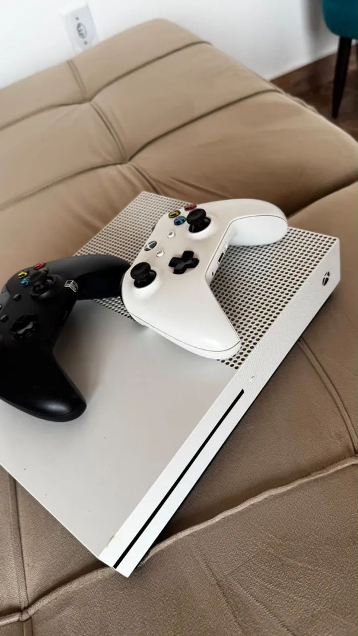Xbox One S - Foto 2