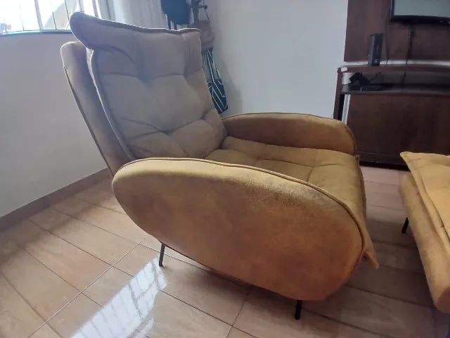 sofá 1 lugar COM DESCANSO DOS PES - Foto 3