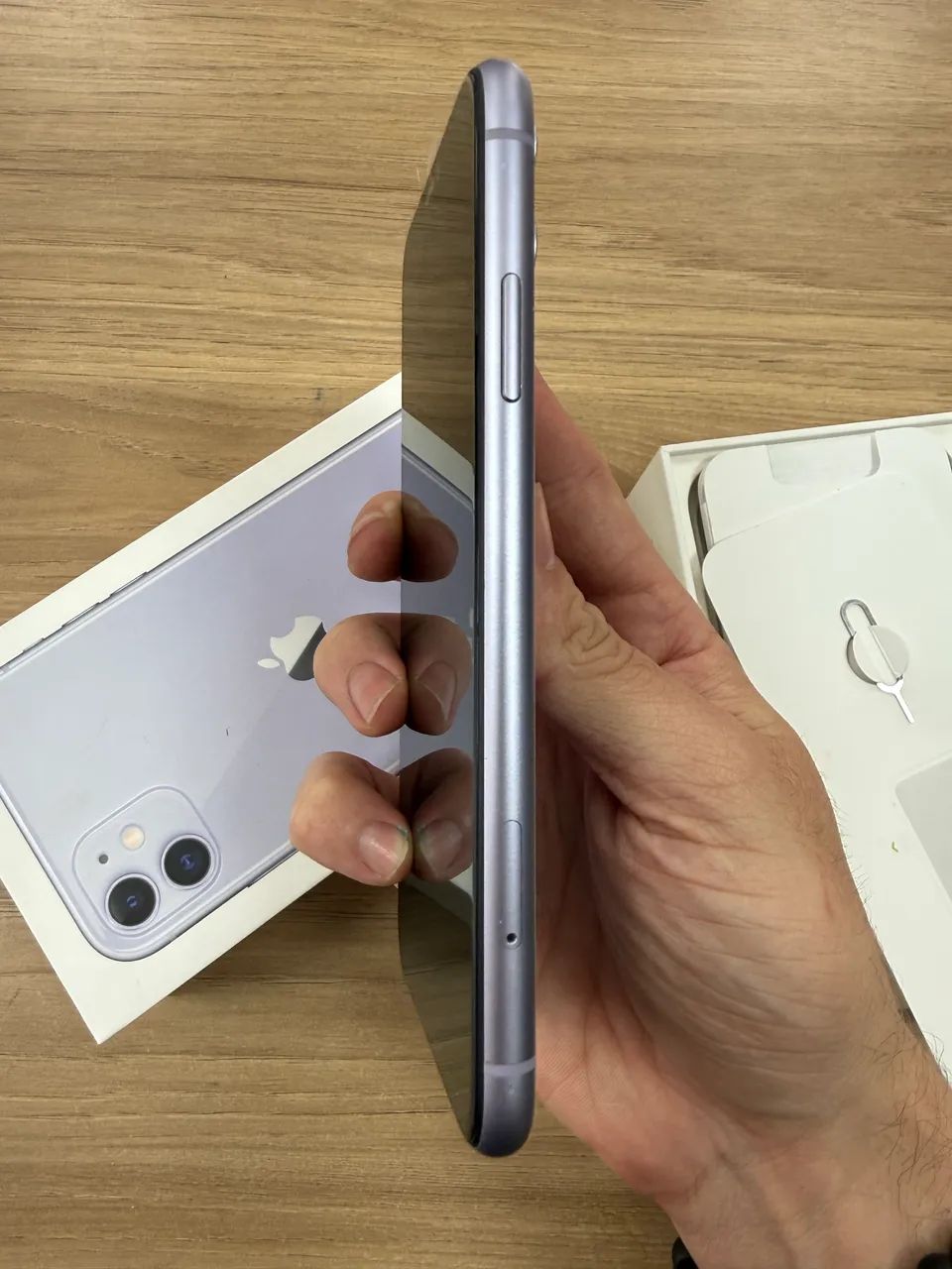 iPhone 11 lilás 128gb bateria 100% - Celulares e Smartphones