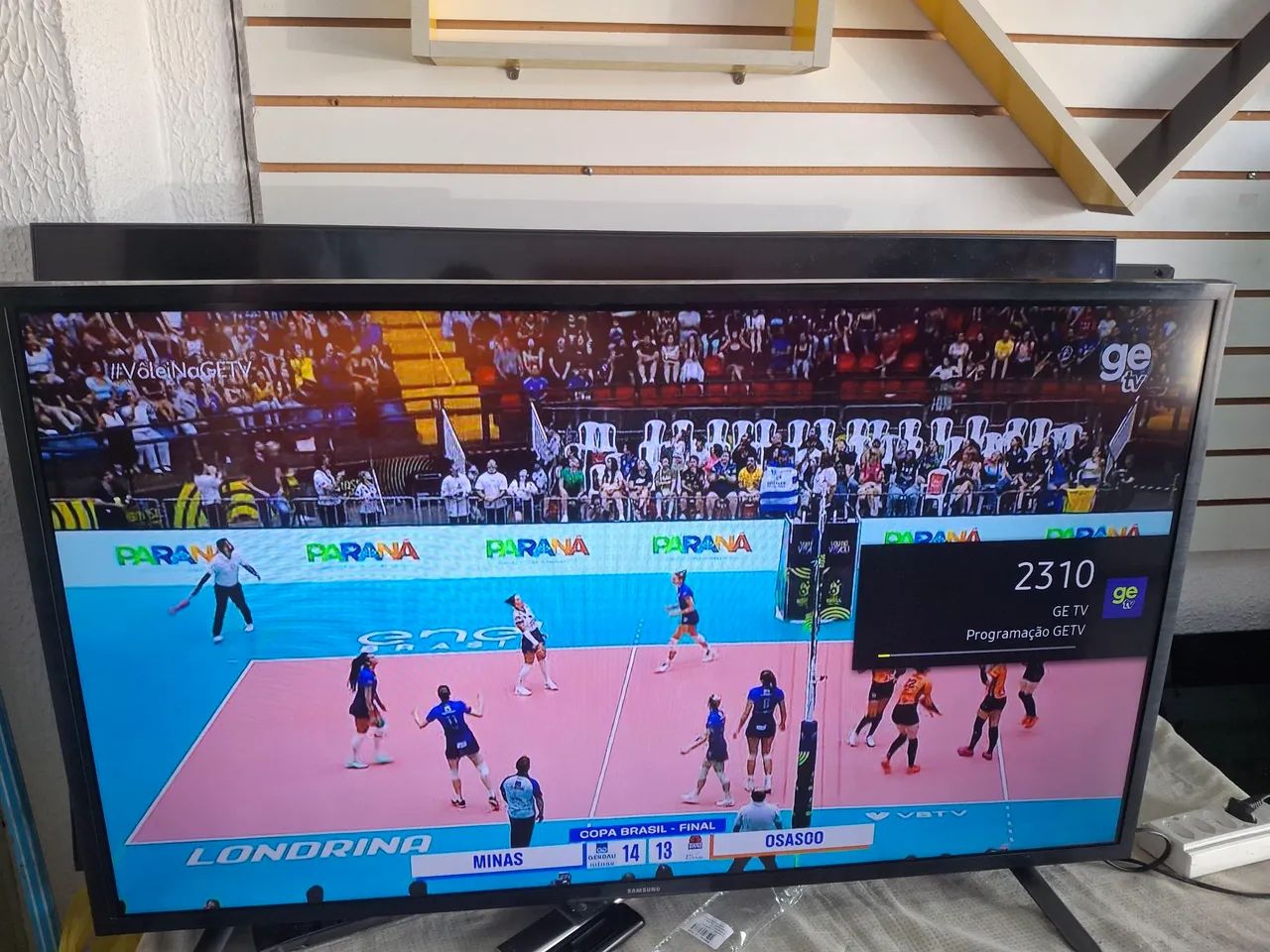 TV SAMSUNG 43 POLEGADAS SMART COMPLETA PERFEITA COM GARANTIA DE FUNCIONAMENTO, LEIA A DES - Foto 3
