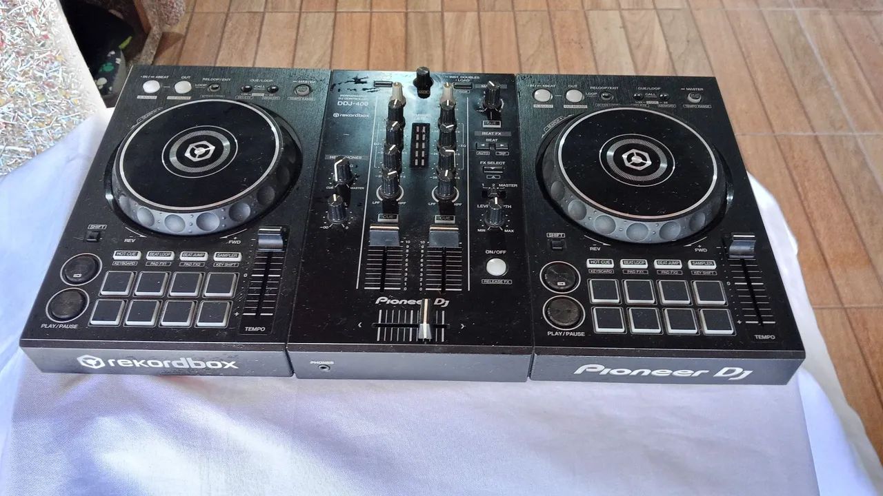 Controladora DJ PIONNER DDJ-400 - Foto 4