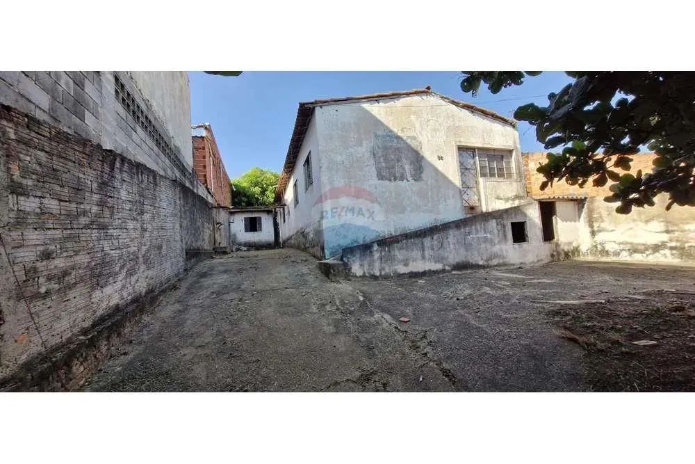 Imóvel para venda possui 82 metros quadrados com 2 quartos em Vila Carmo - Capivari - SP