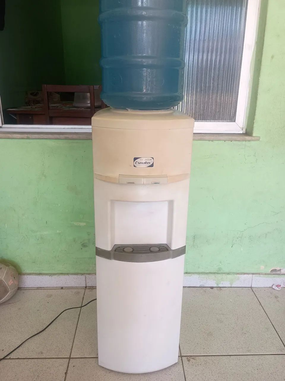 Bebedouro Smaltec Funcionando 