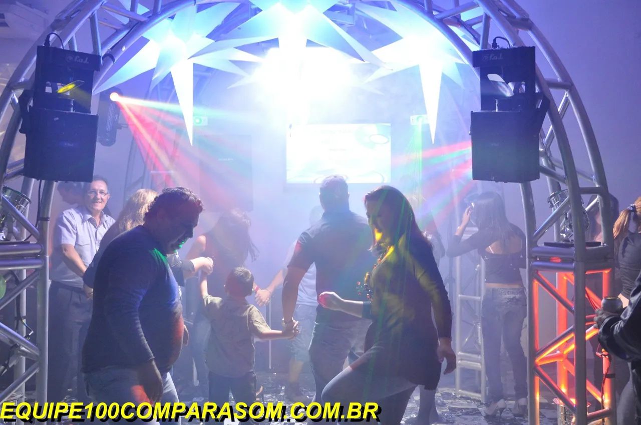 Som, Iluminação, Telão e Dj para sua Festa - Foto 3