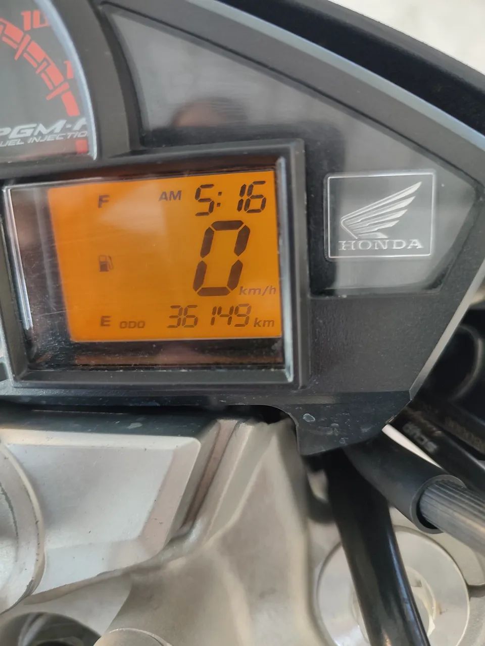 Vendo cb 300  - Foto 2