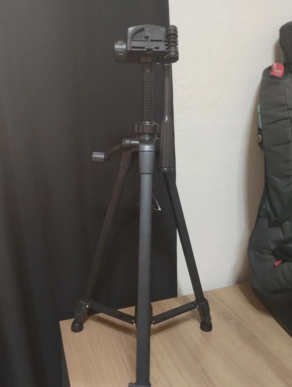 Vendo tripé profissional  - Foto 2