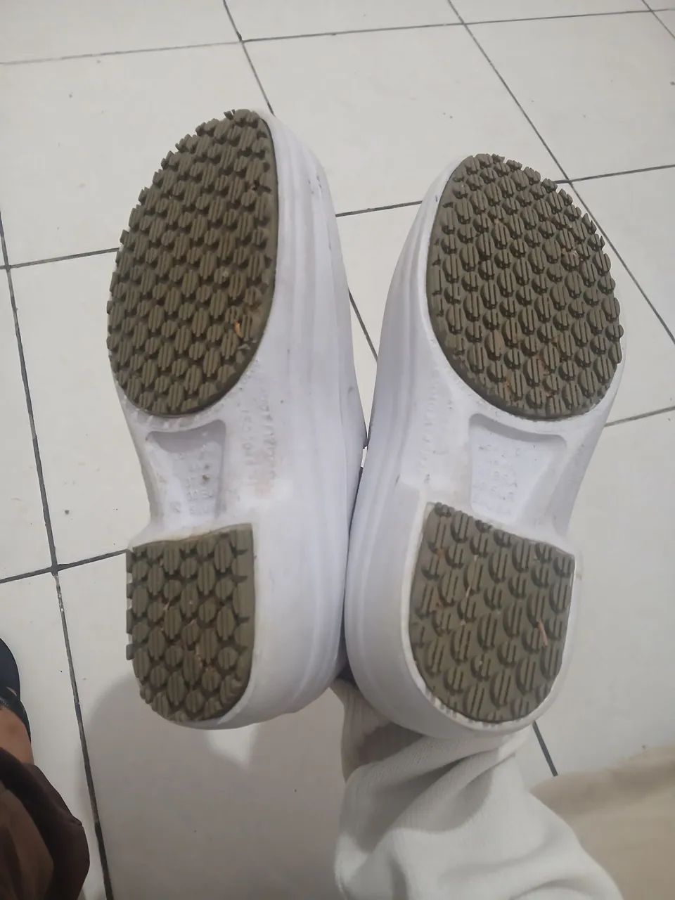 Sapato profissional branco 37  - Foto 3