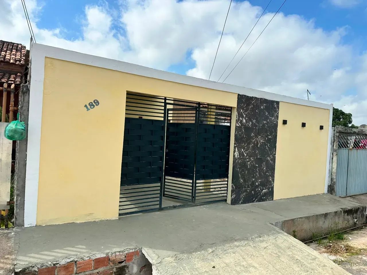 LINDA CASA CONJ GRAJAÚ - ICUÍ2 Quartos (1 suíte)