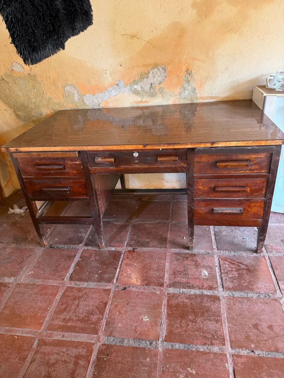 Mesa de Escritório em Madeira com 7 Gavetas