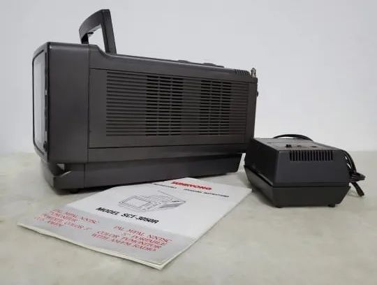 Mini Tv 5 Polegadas Sunkyong Colorida Made In Korea C Manual 12 Volts - Foto 3