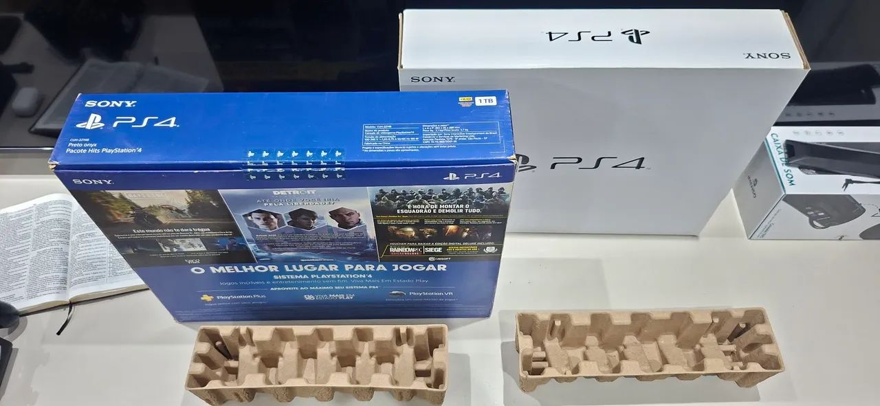 Caixa com Luva e Berço - PS4 SLIM 1TB - Foto 2