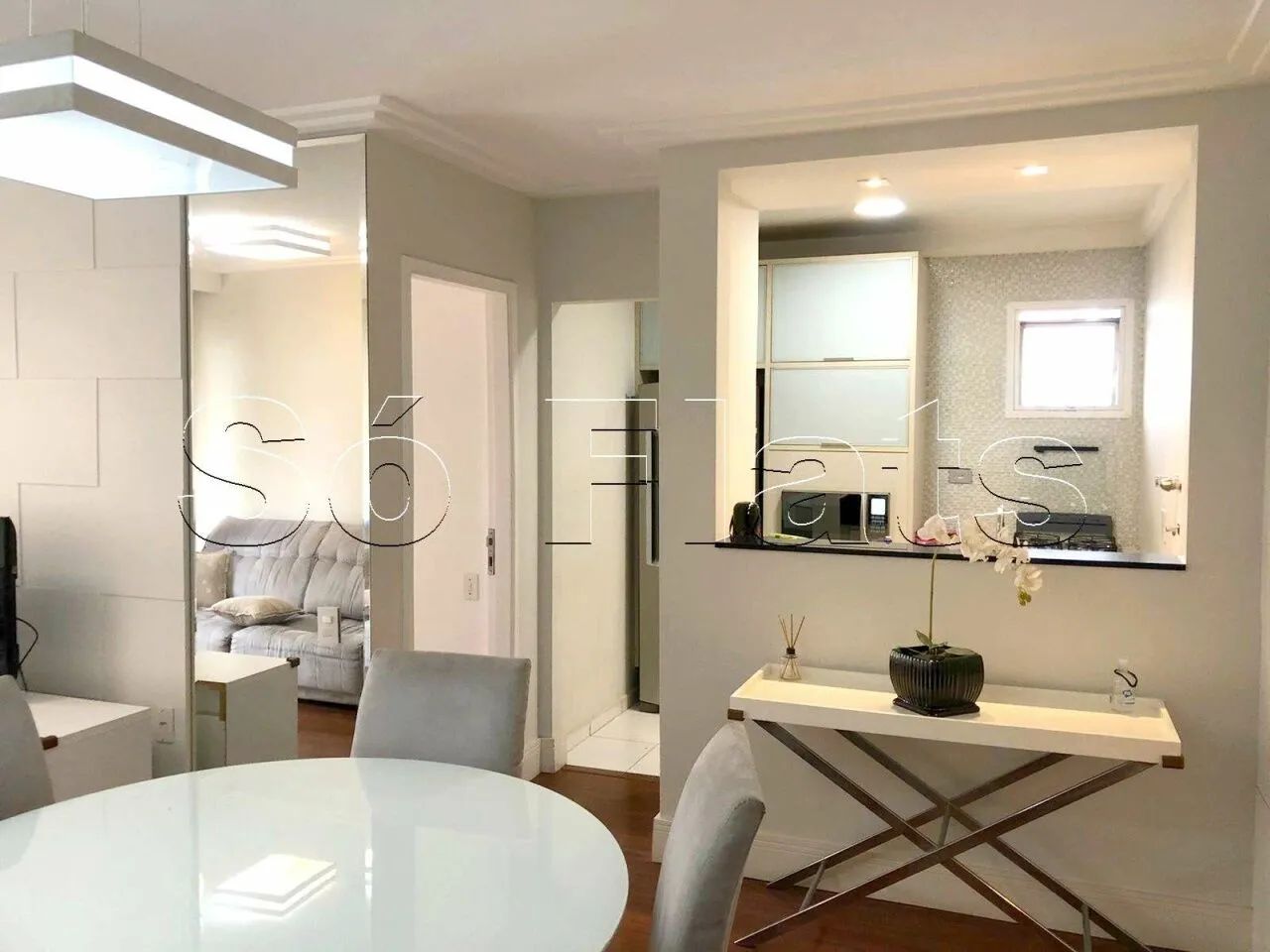 Flat no Jardins 03 dormitórios 95m² totalmente mobiliado. - Foto 2