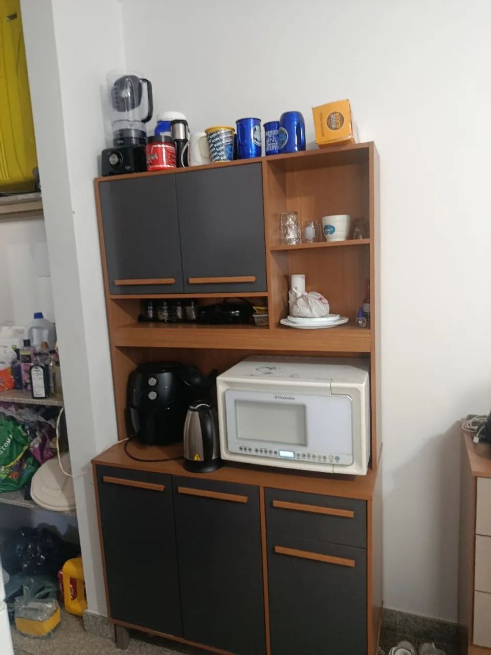 Cozinha - Armário de Madeira