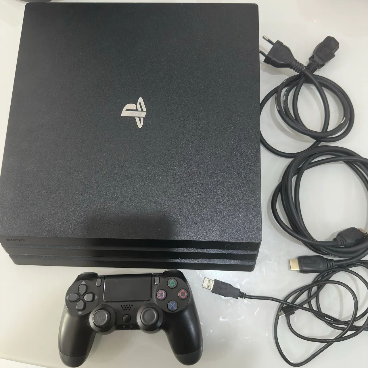 Ps4 pro 1 tera usado 