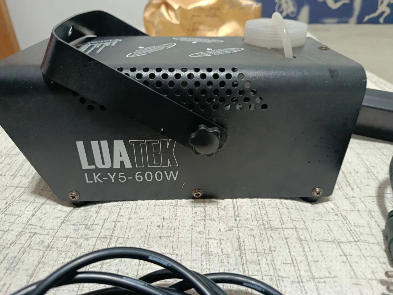 Vendo microfone shure SV 100,máquina de fumaça, interface de áudio  - Foto 4