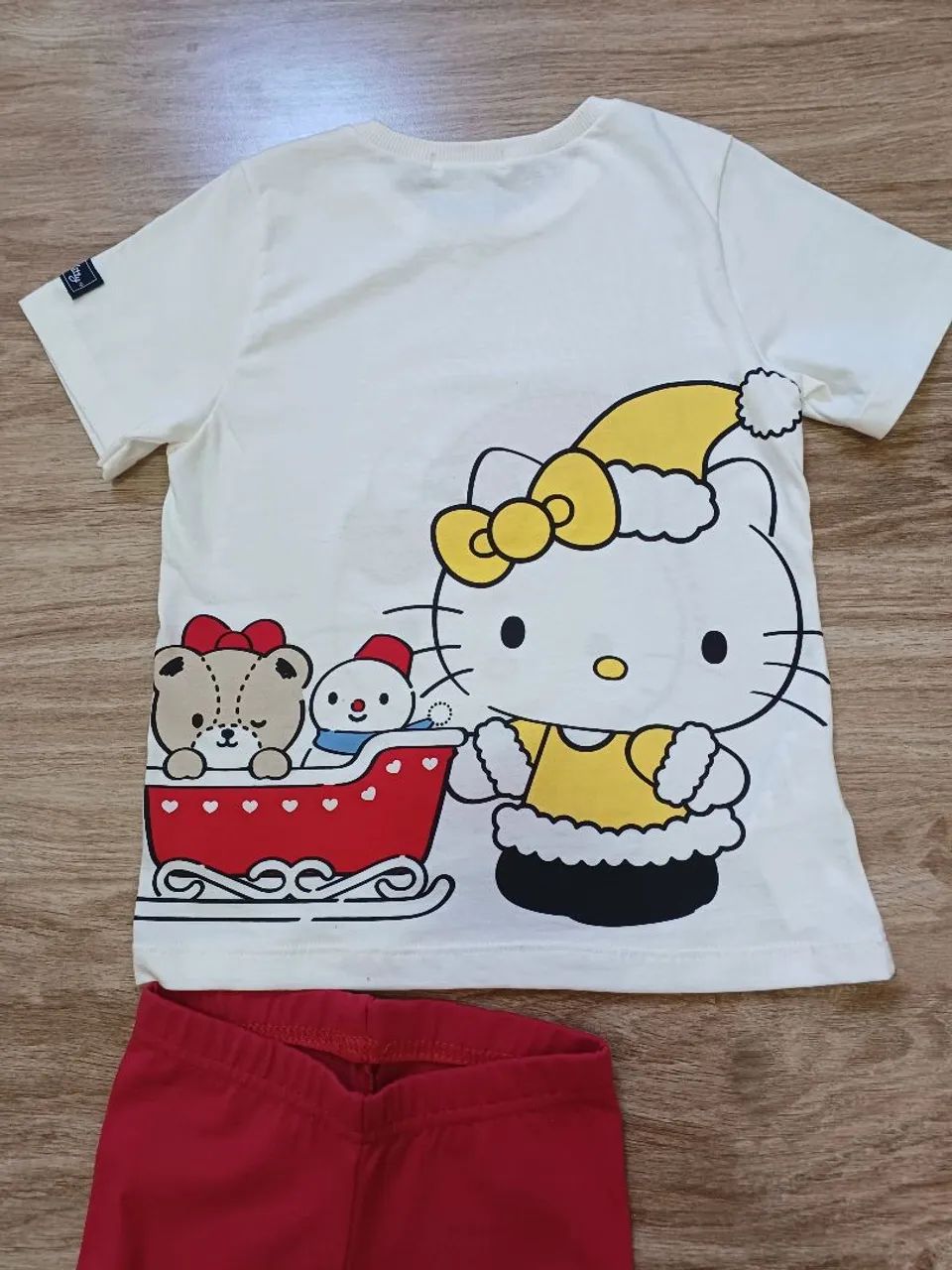 Camiseta infantil Hello Kitty Momi 4 anos - Foto 4