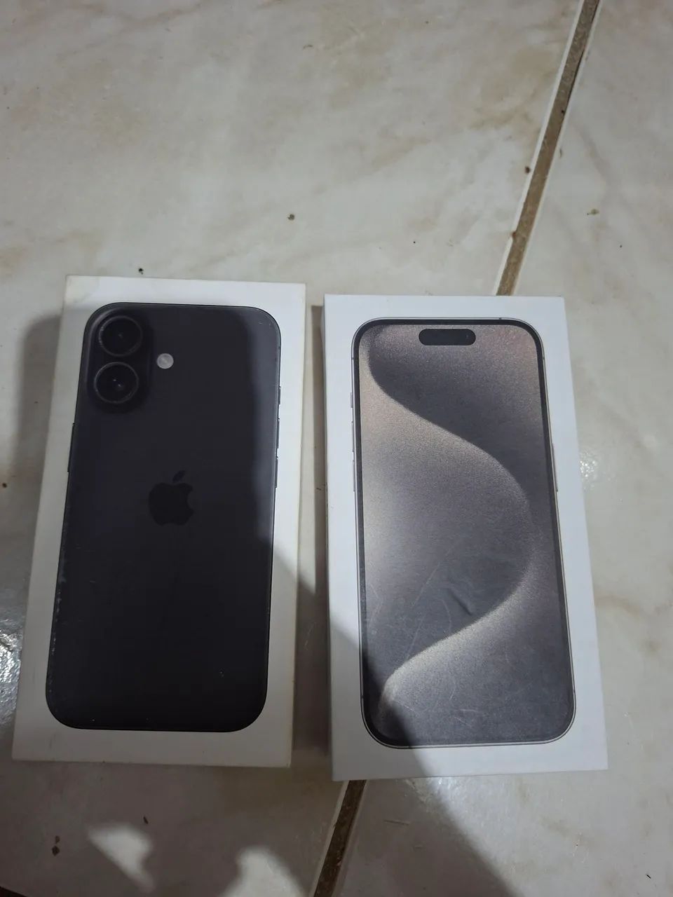 Caixa vazia de iphone 