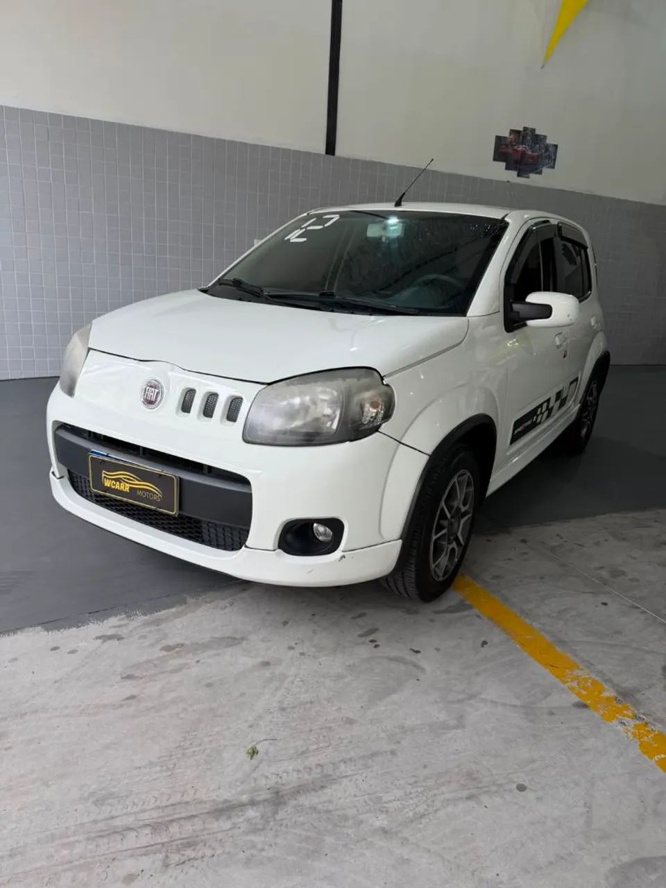 Fiat Uno Sporting 1.4 EVO Fire Flex 8V 4P 2012