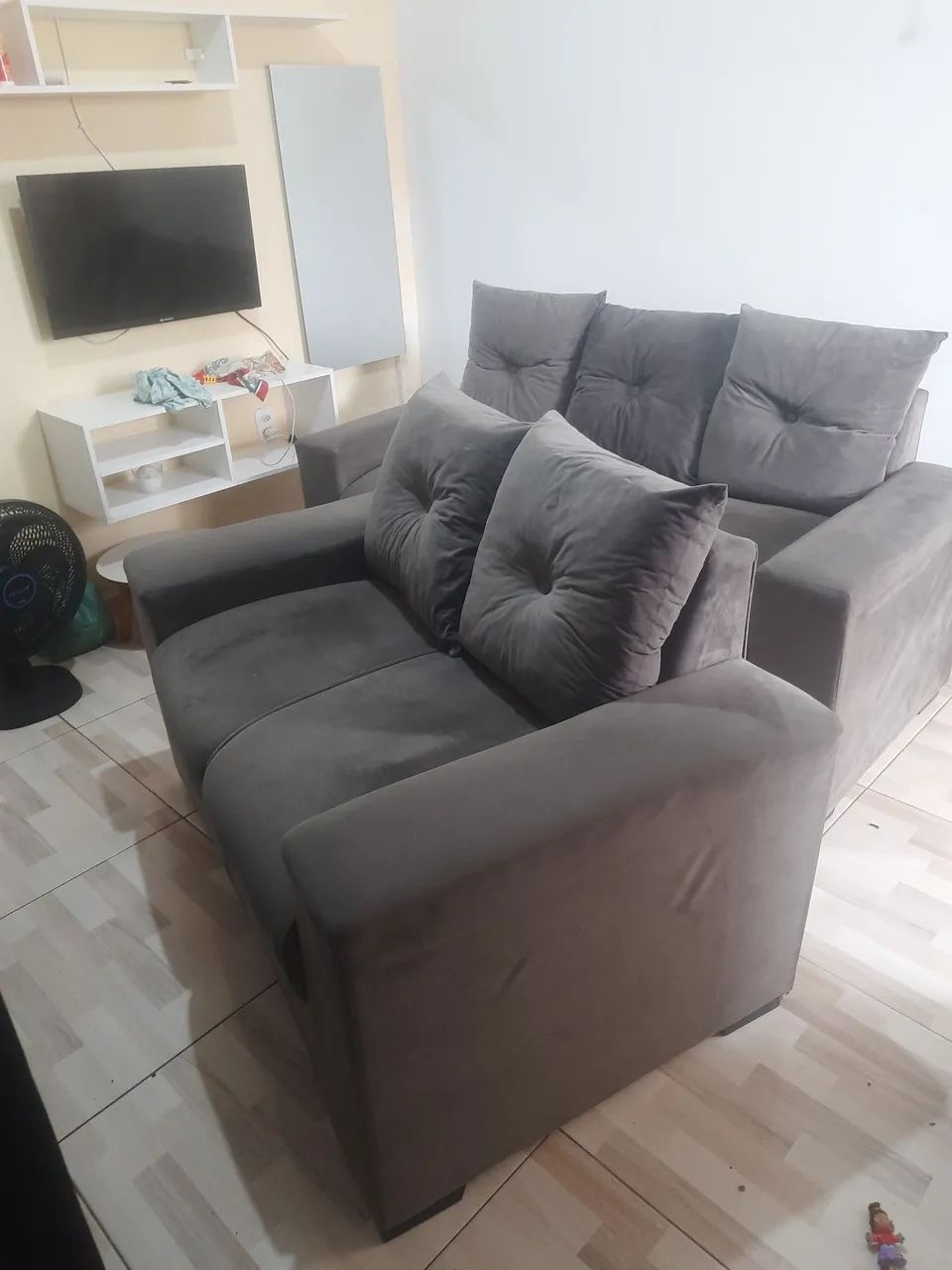 Vendo dois sofá por 800 reais  - Foto 5