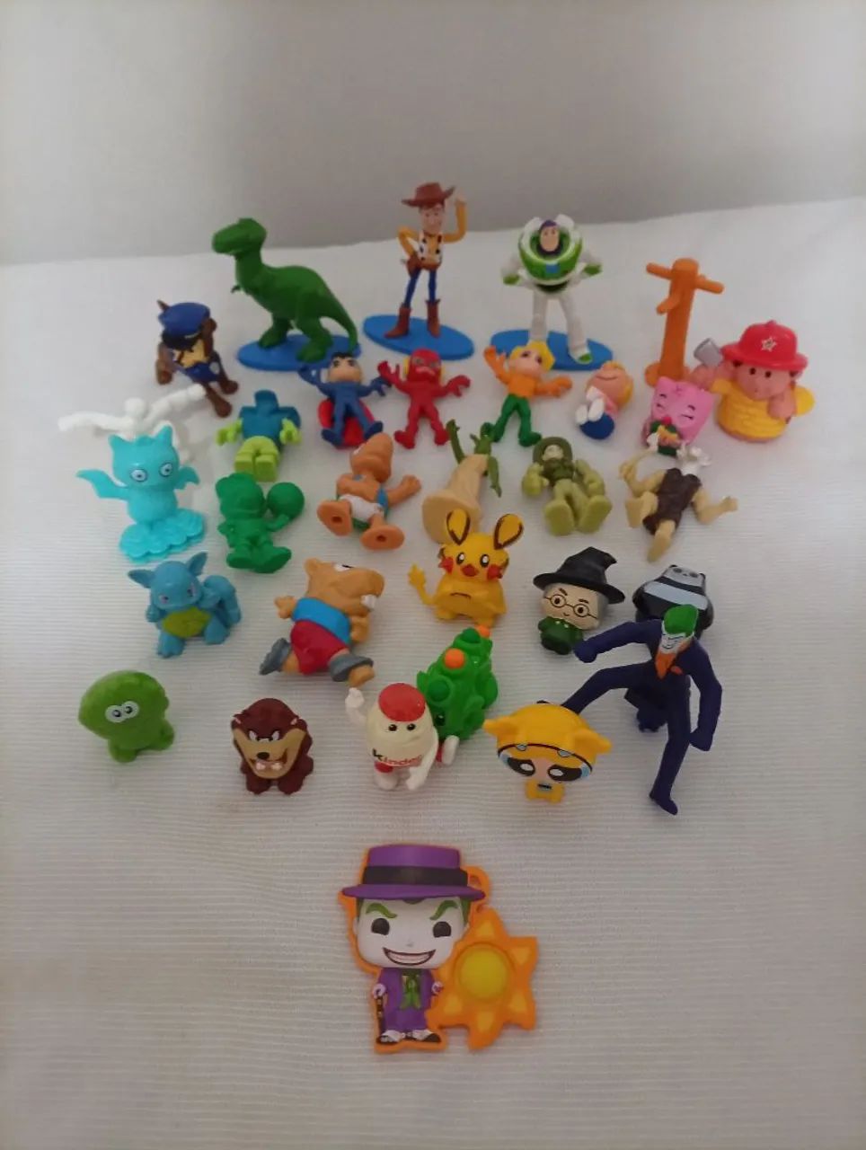 Lote Miniaturas Bonecos Variados  - Foto 2