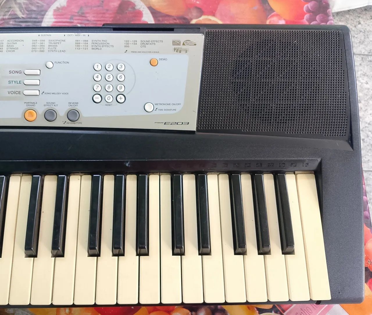 Teclado yamara psr E203 - Foto 3