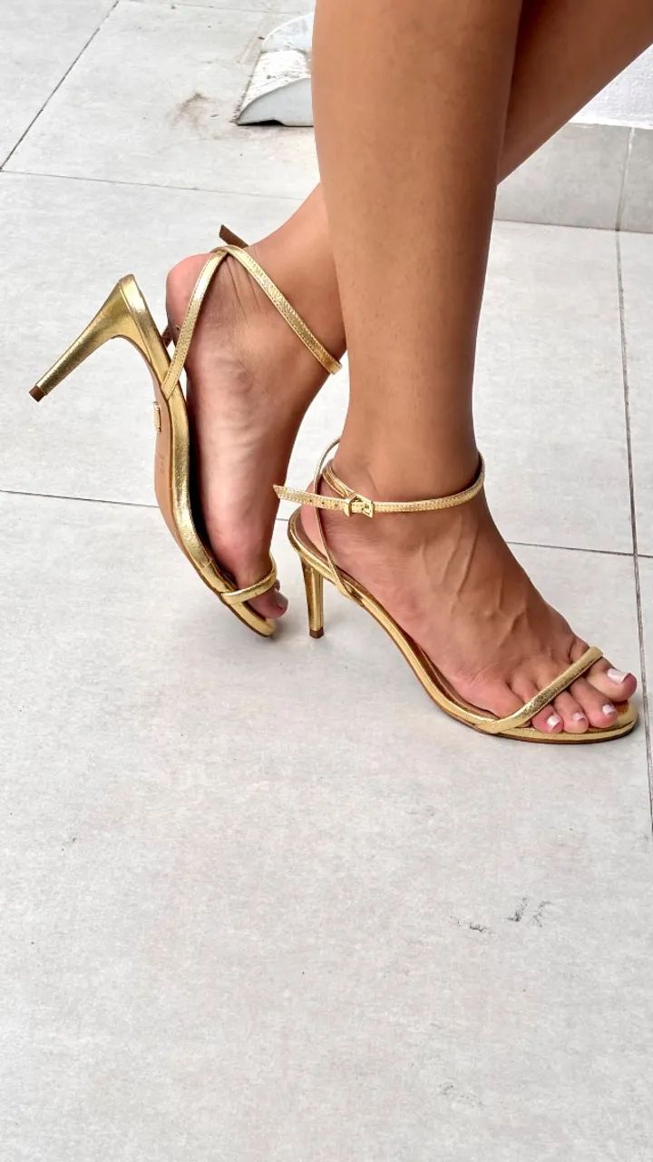 Sandália dourada - Foto 2
