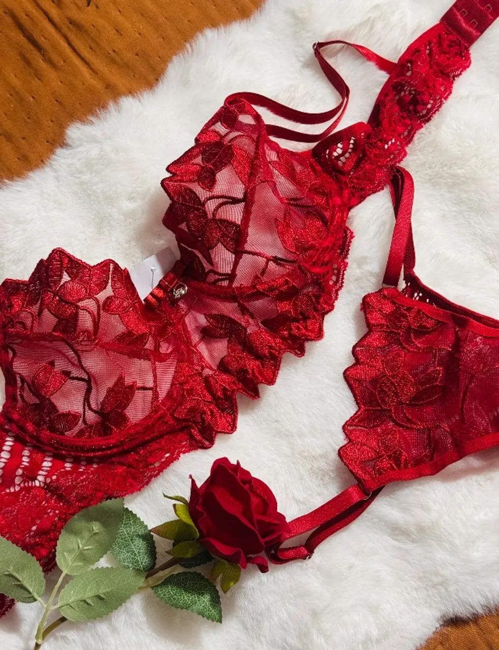 Lingerie com pingente 