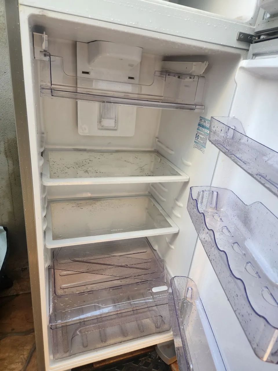 Geladeira com defeito  - Foto 4
