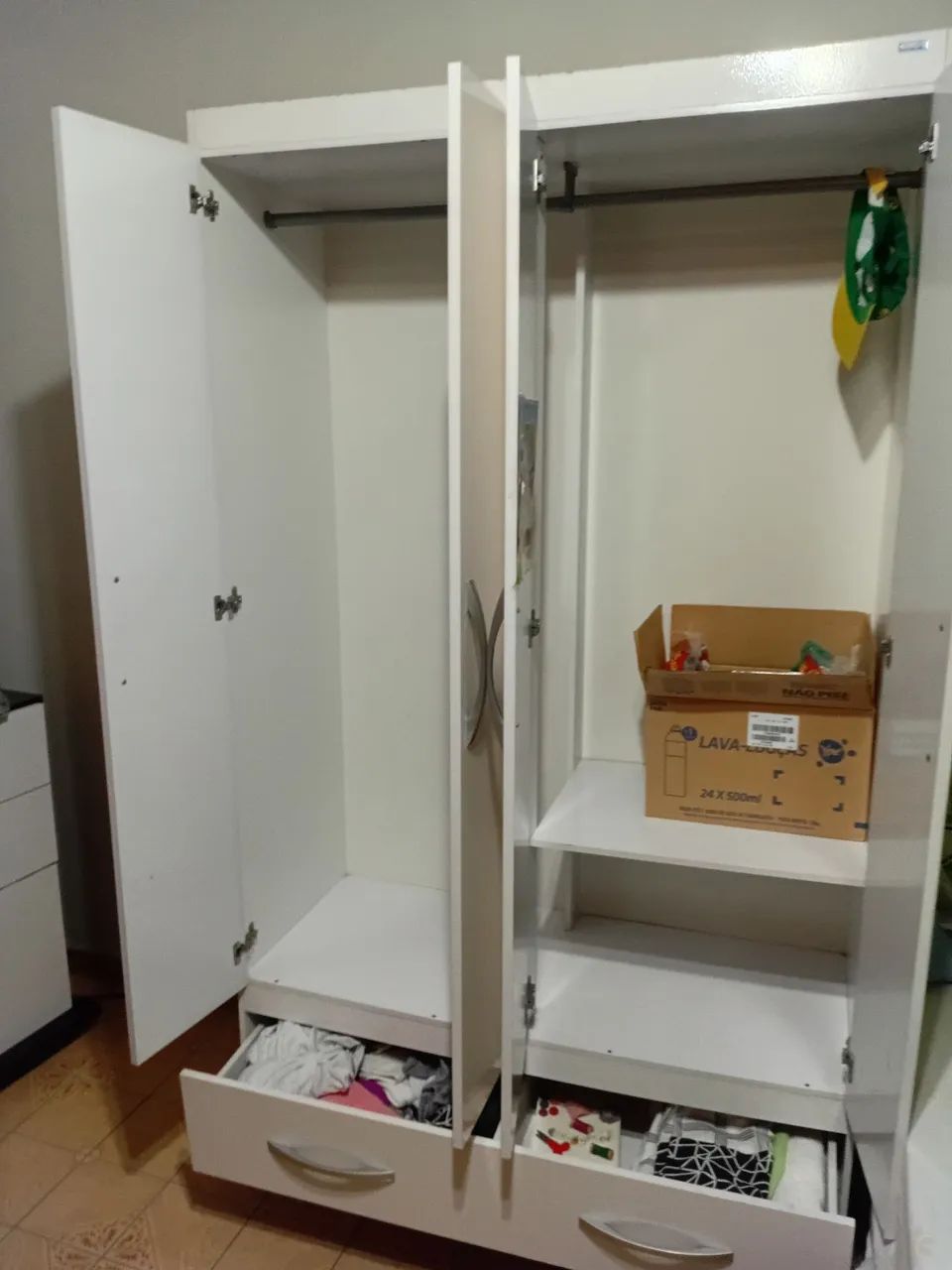 VENDO GUARDA ROUPAS - Foto 4