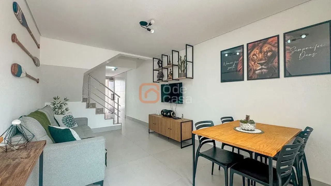 Casa geminada com 2 quartos à venda no Santa Mônica