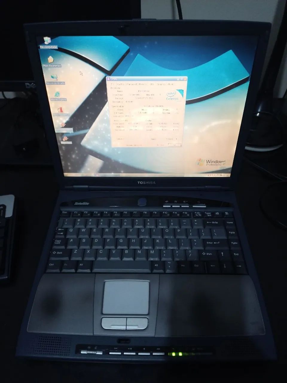 Notebook antigo Toshiba Satélite 1800  - Foto 4