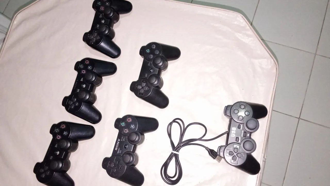 6 controles para PlayStation 3 - Foto 4