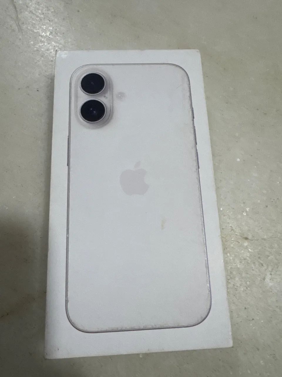 iPhone 16