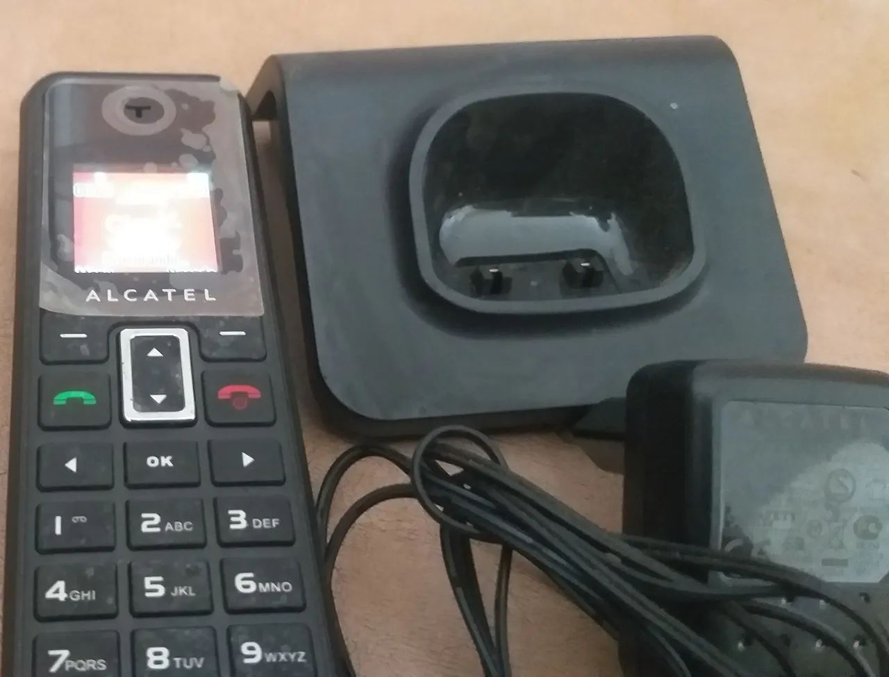 Telefone Fixo Alcatel Com Base e Carregador 